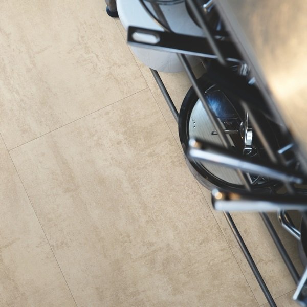 Кварцвиниловая плитка Pergo клеевая Optimum Glue Tile Травертин кремовый V3218-40046 1305×327×2,5